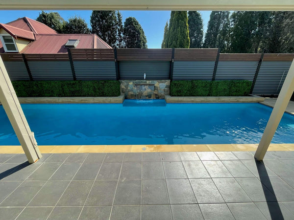 Deluxe Portable Bright Buxus Hedge 100cm x 50cm - UVTEX Certified UV Resistant — detail view