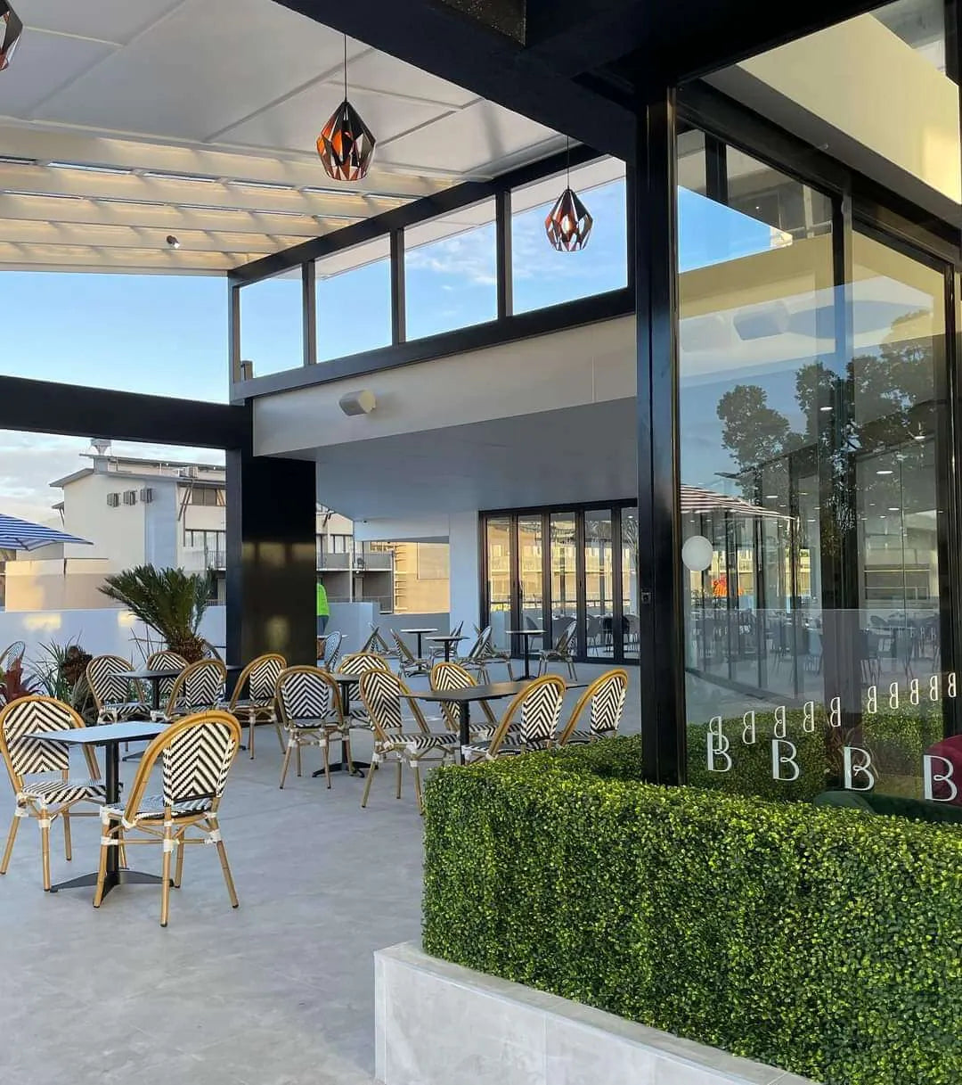Do Artificial Green Walls Meet Food Safety Standards in Australian Cafés?