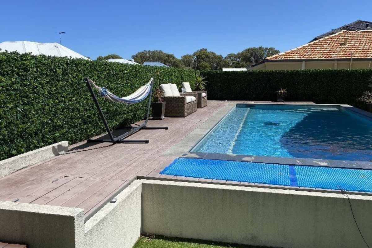 Vertical Gardens: How To Reduce Noise in Your Office - Designer Vertical Gardens