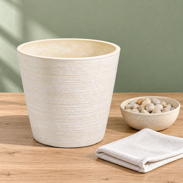 Cream and White Engraved Pot 17cm — gallery image 4