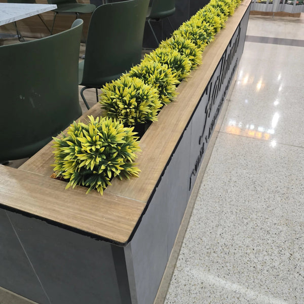 Small Potted Artificial Decorative Yellow Lily Plant UV Resistant 20cm - image 3