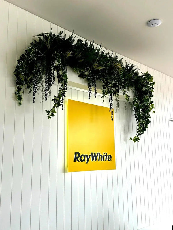 White Tipped Hanging Artificial Ivy Bush - 100cm — gallery image 12
